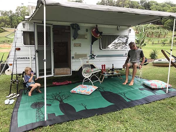 https://www.logomat-lettosigns.com/wp-content/uploads/2021/09/Personalized-Plastic-Straw-Outdoor-Rugs-Rv-Awning-Mat-Reversible-Polypropylene-Patio-Mats-For-Outdoors-RV-Patio-Backyard-Deck-Picnic-Beach-Trailer-Camping-600x450.jpg