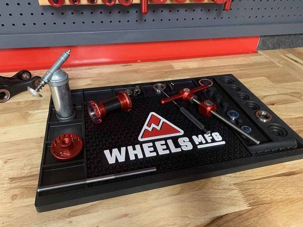 Wheels Manufacturing Bicycles Custom Logo Benchtop Overhaul Utility Pad Workstation Rubber Maintenance Tool Mat